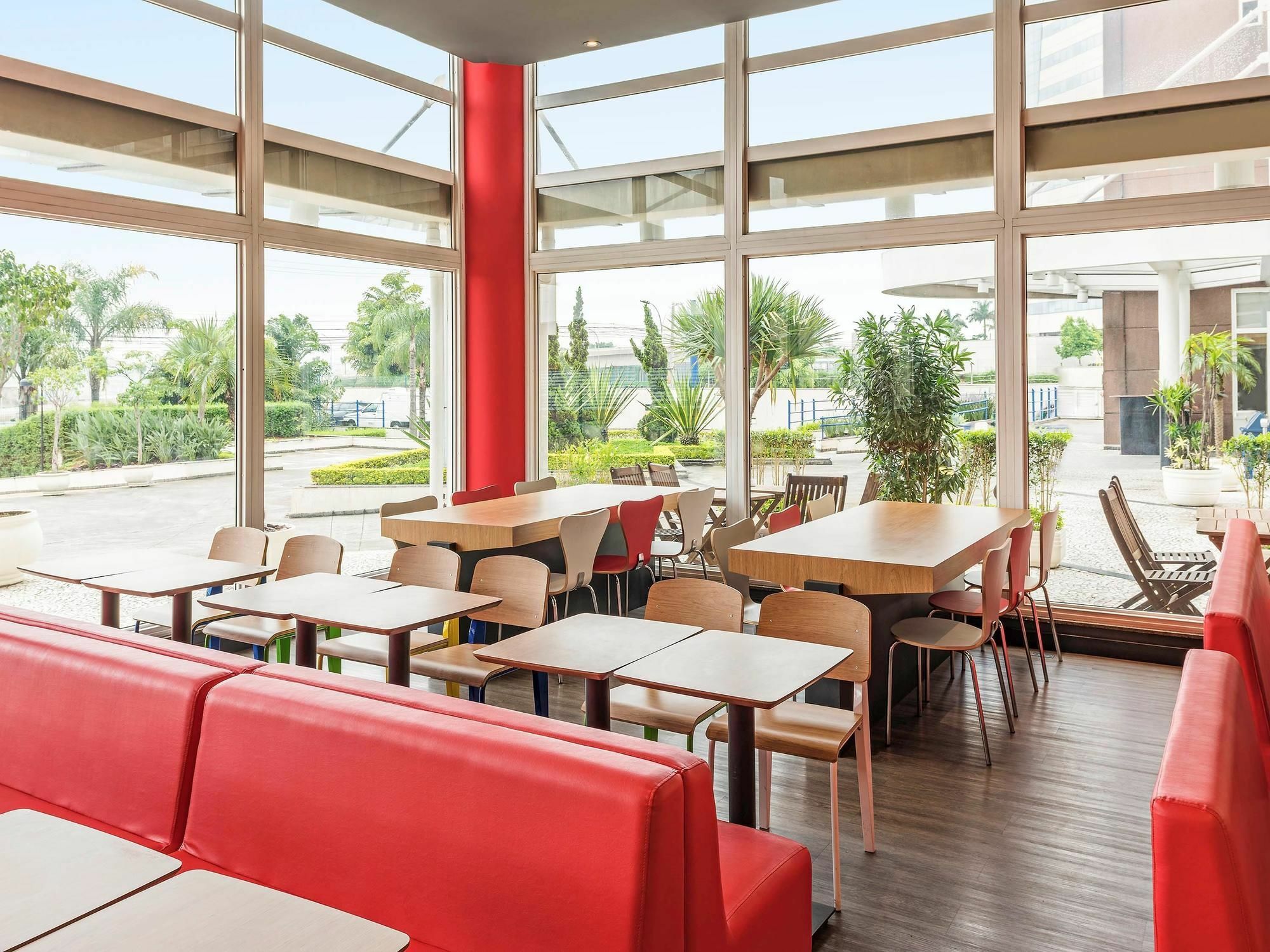 Ibis Tambore Баруэри Экстерьер фото